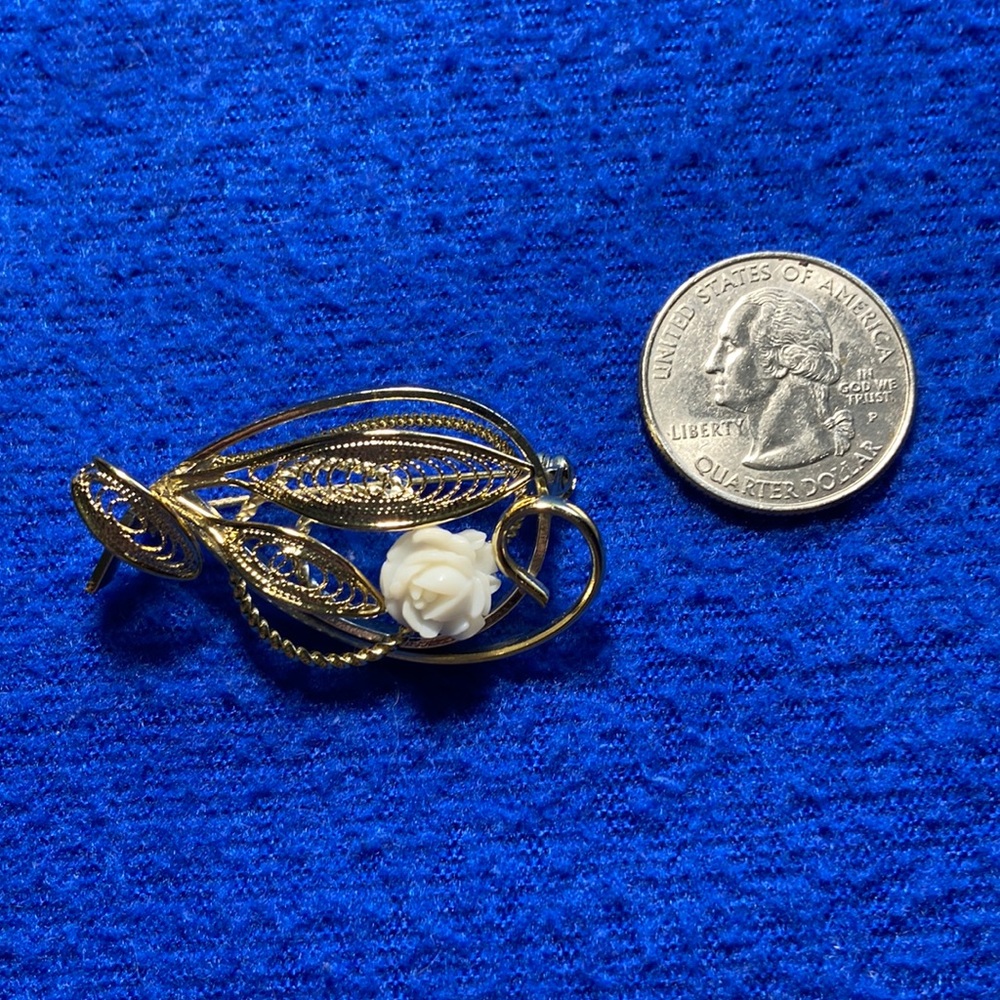 Vintage Gold Tone Filigree Brooch with White Rosette